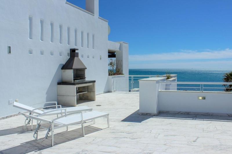 Casares Del Mar Luxury Apartments Penthouse With Beach Access Exterior foto